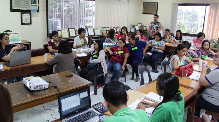 Mahintana Health Plus Program hosts First Pharmacist Meeting